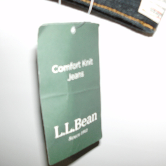 L.L. Bean Classic Fit Comfort Knit Stretch Jeans - Picture 2 of 7